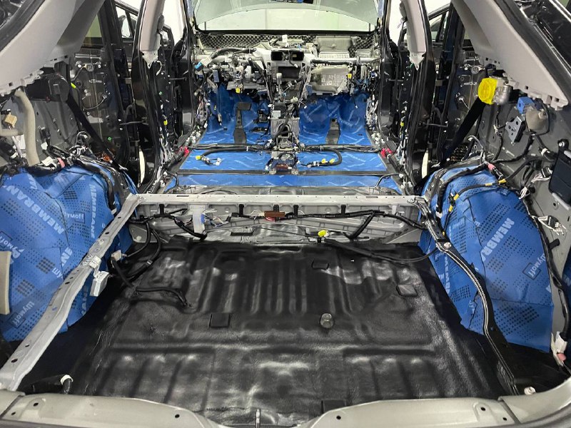 Пол 3 сл звукоизоляционная мембрана шумоизоляция Lexus NX фото